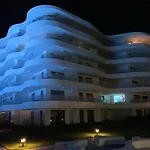 Apartment View Sea Pearl